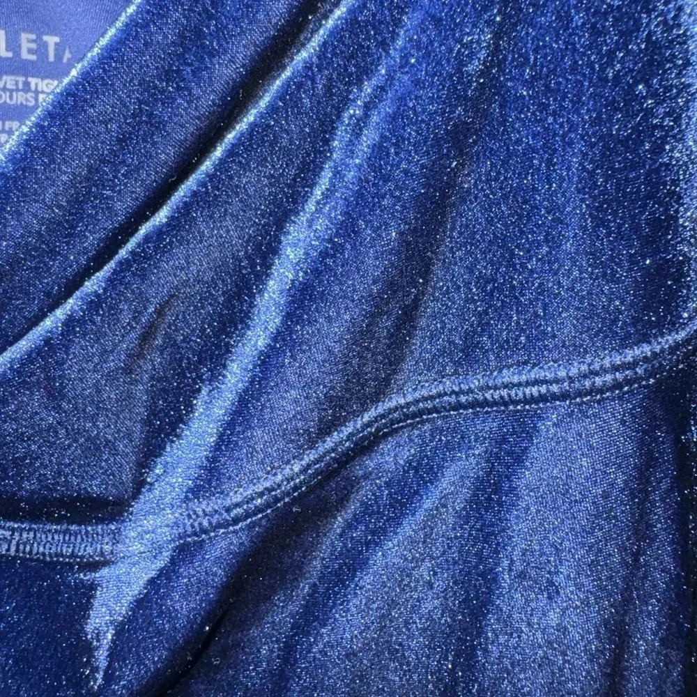 ATHLETA ELATION VELVET TIGHT BLUE SCARO SIZE XS - Picture 9 of 9